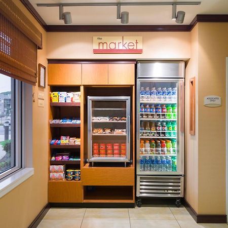 フェアフィールド イン アンド スイーツ ロック ヘブン Lock Haven エクステリア 写真
